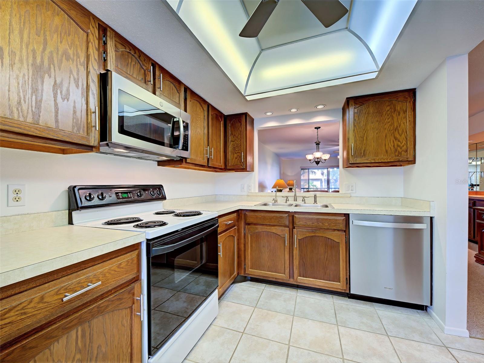 400 MISSION TRAIL E, #F, Venice, FL 34285
