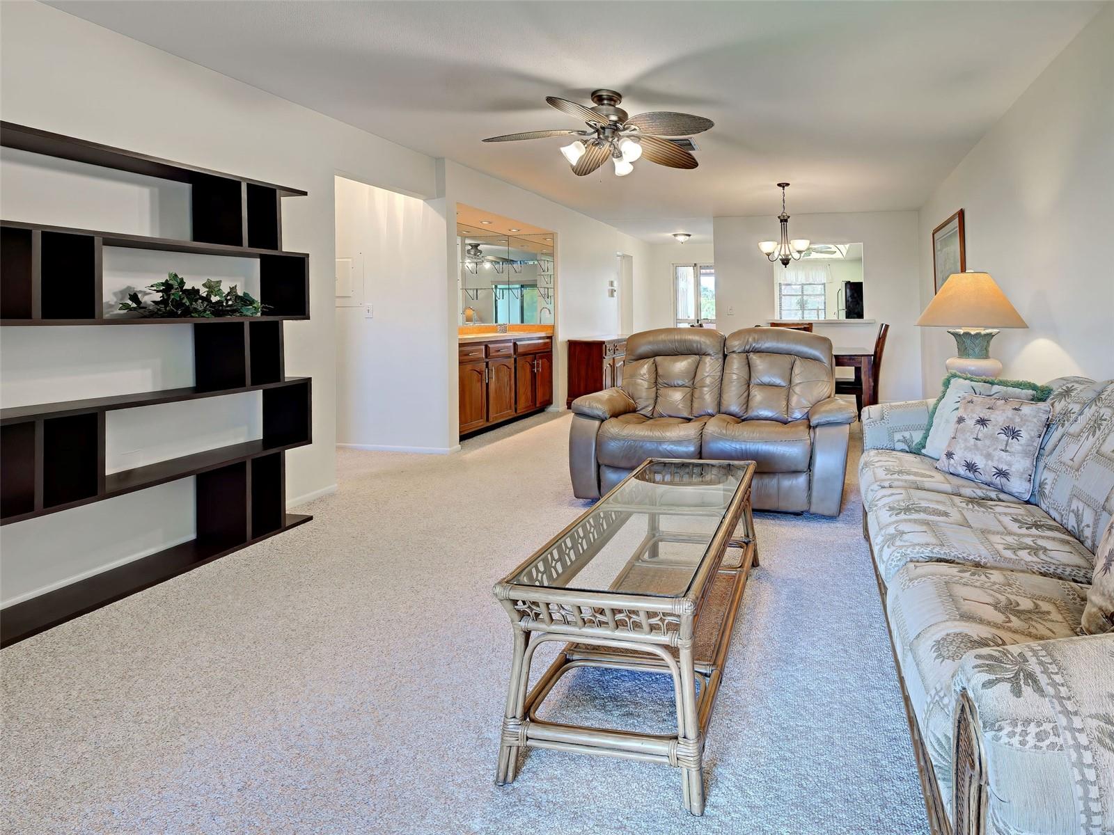 400 MISSION TRAIL E, #F, Venice, FL 34285