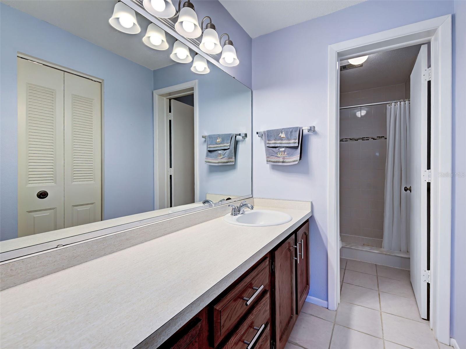 400 MISSION TRAIL E, #F, Venice, FL 34285