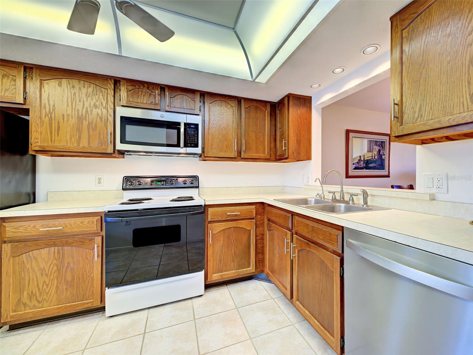 400 MISSION TRAIL E, #F, Venice, FL 34285