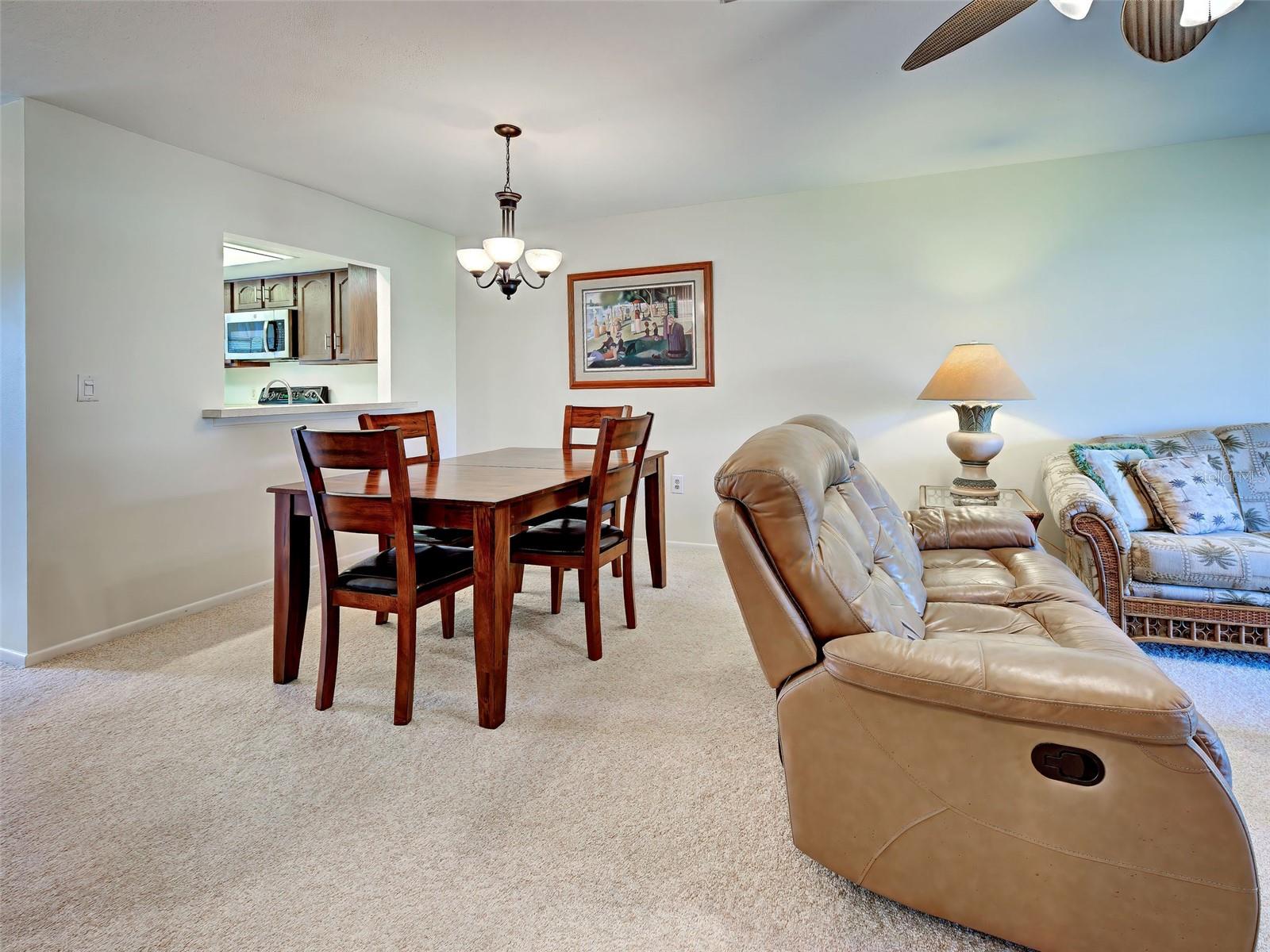 400 MISSION TRAIL E, #F, Venice, FL 34285