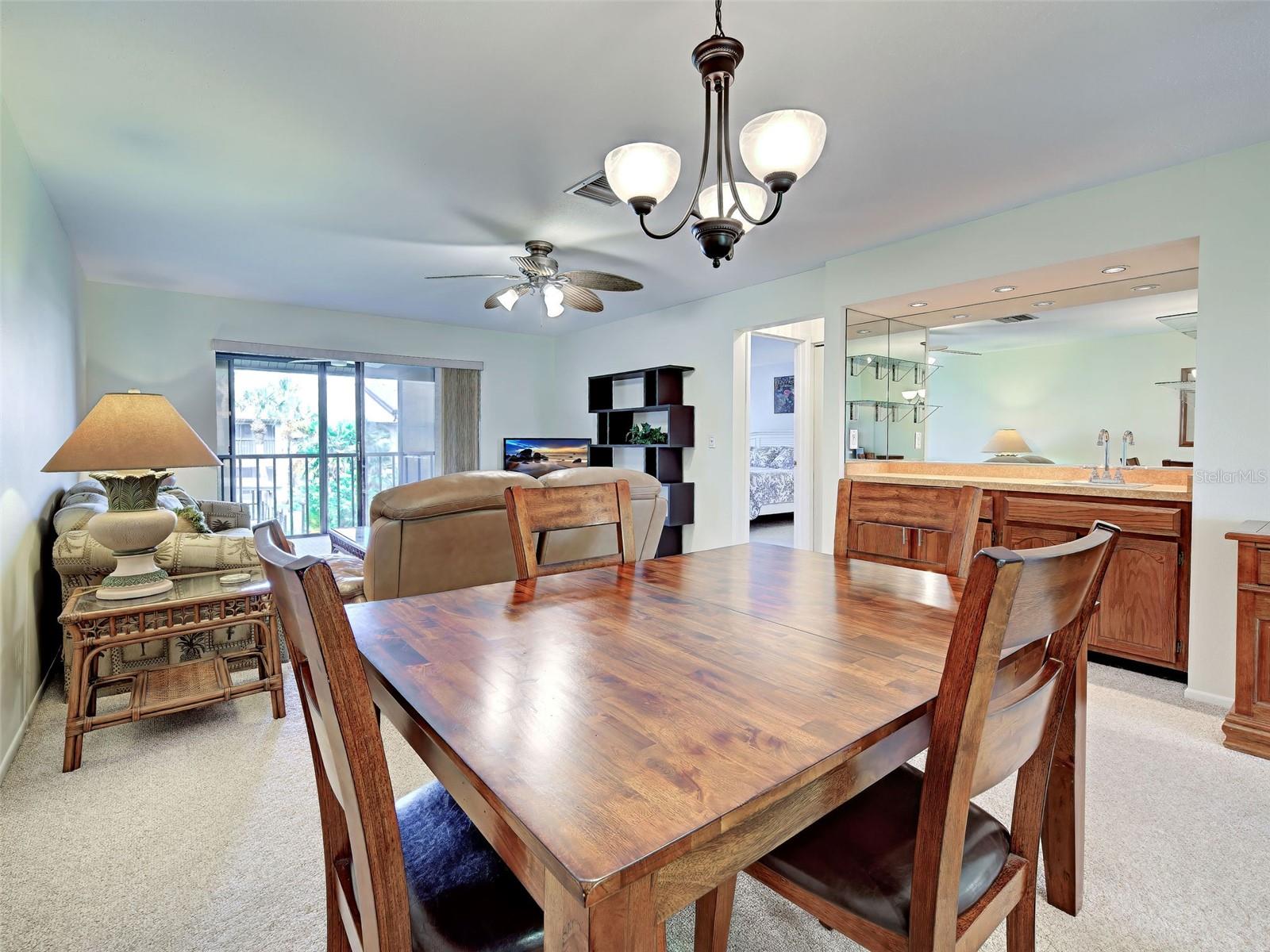 400 MISSION TRAIL E, #F, Venice, FL 34285