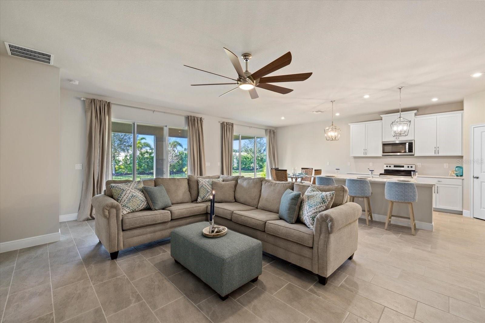 Living Room in to Kitchen