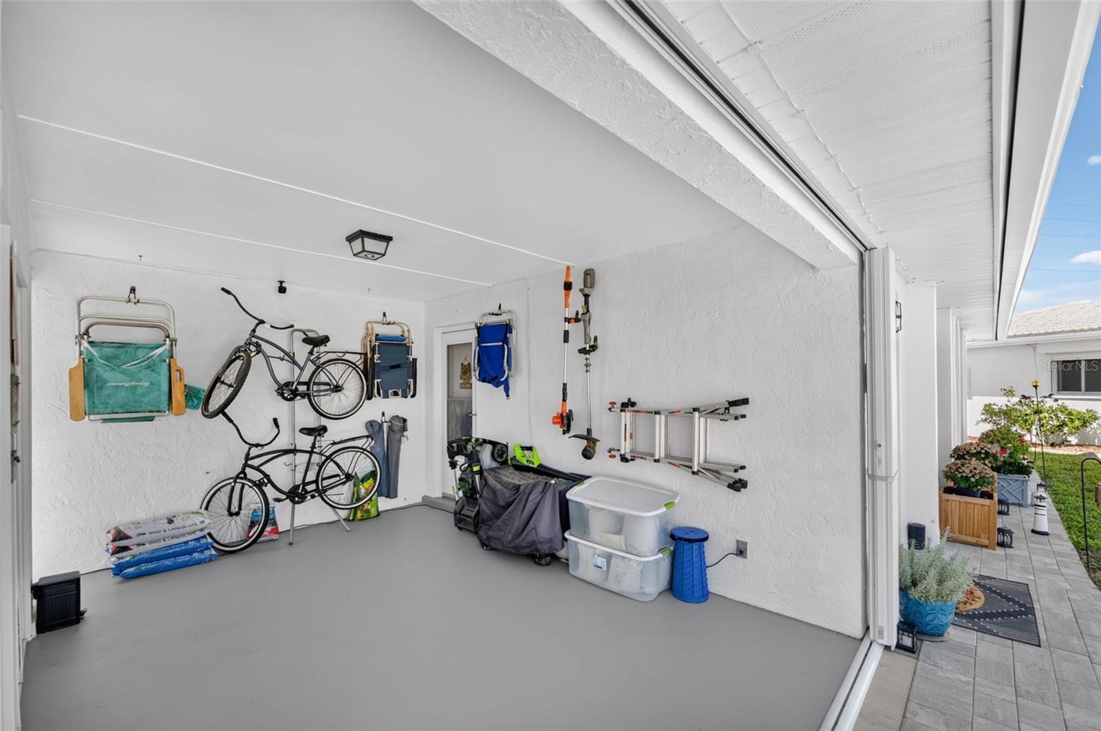 Carport