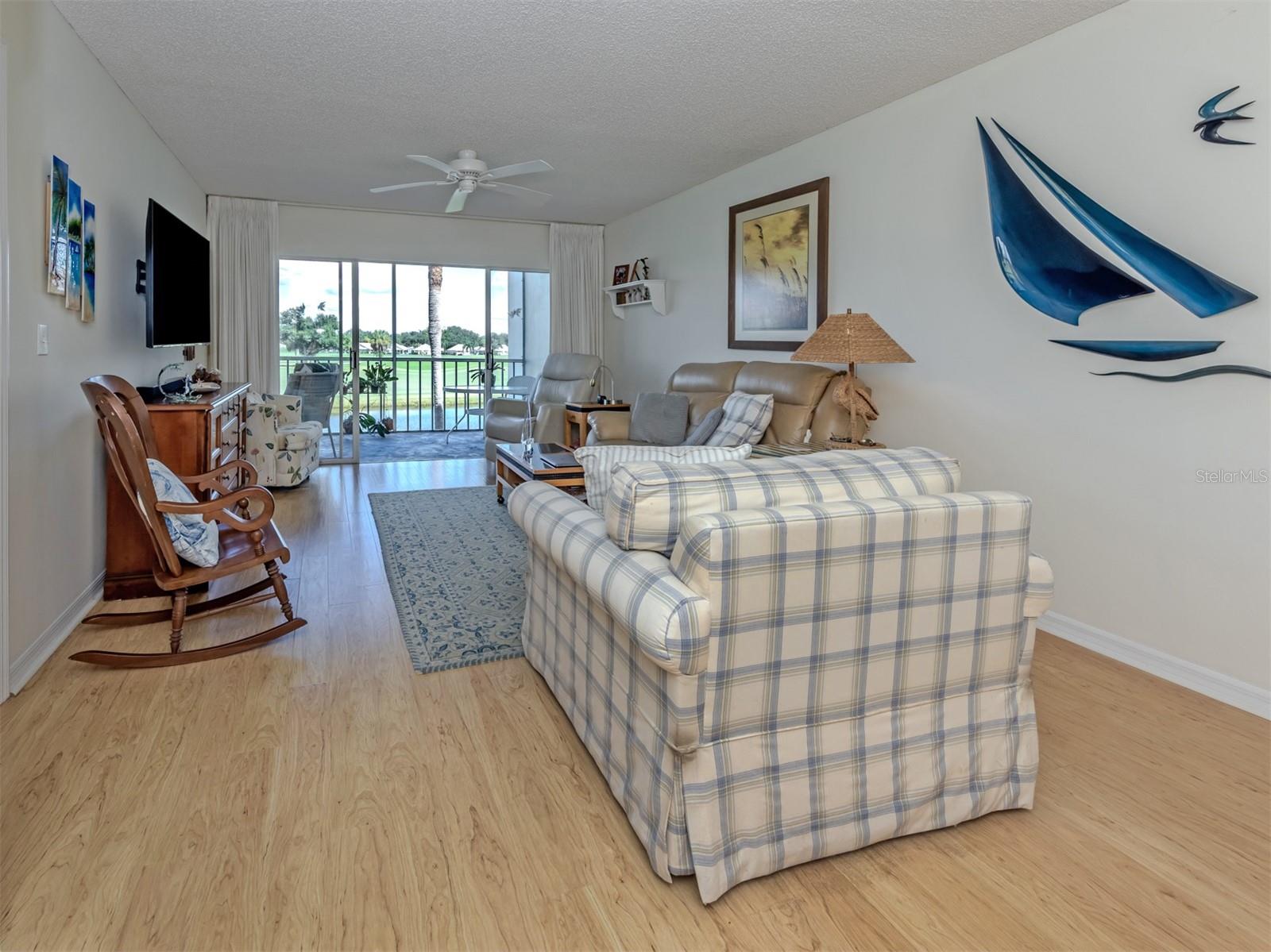 404 CERROMAR CIRCLE N, #212, Venice, FL 34293