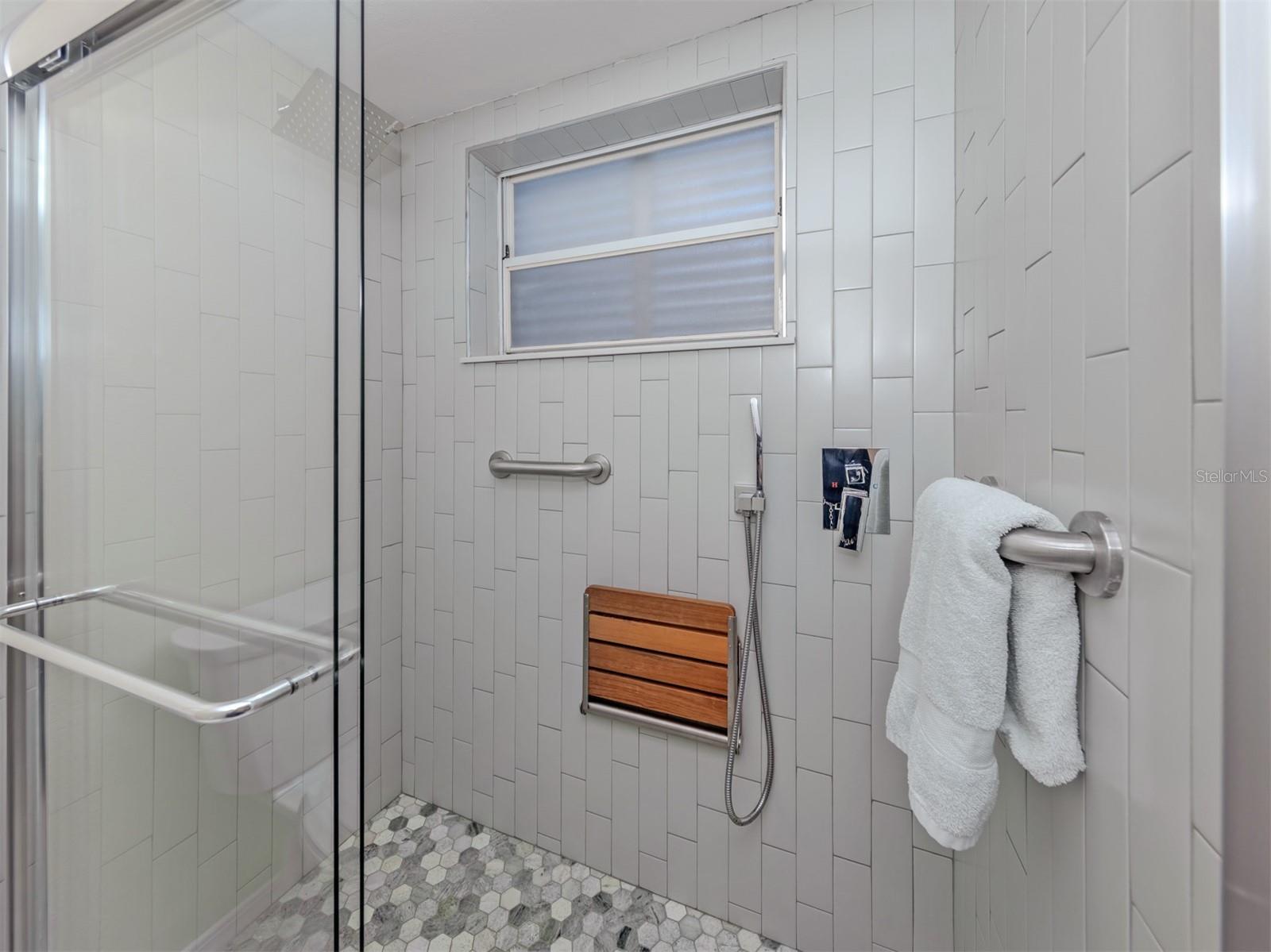 404 CERROMAR CIRCLE N, #212, Venice, FL 34293