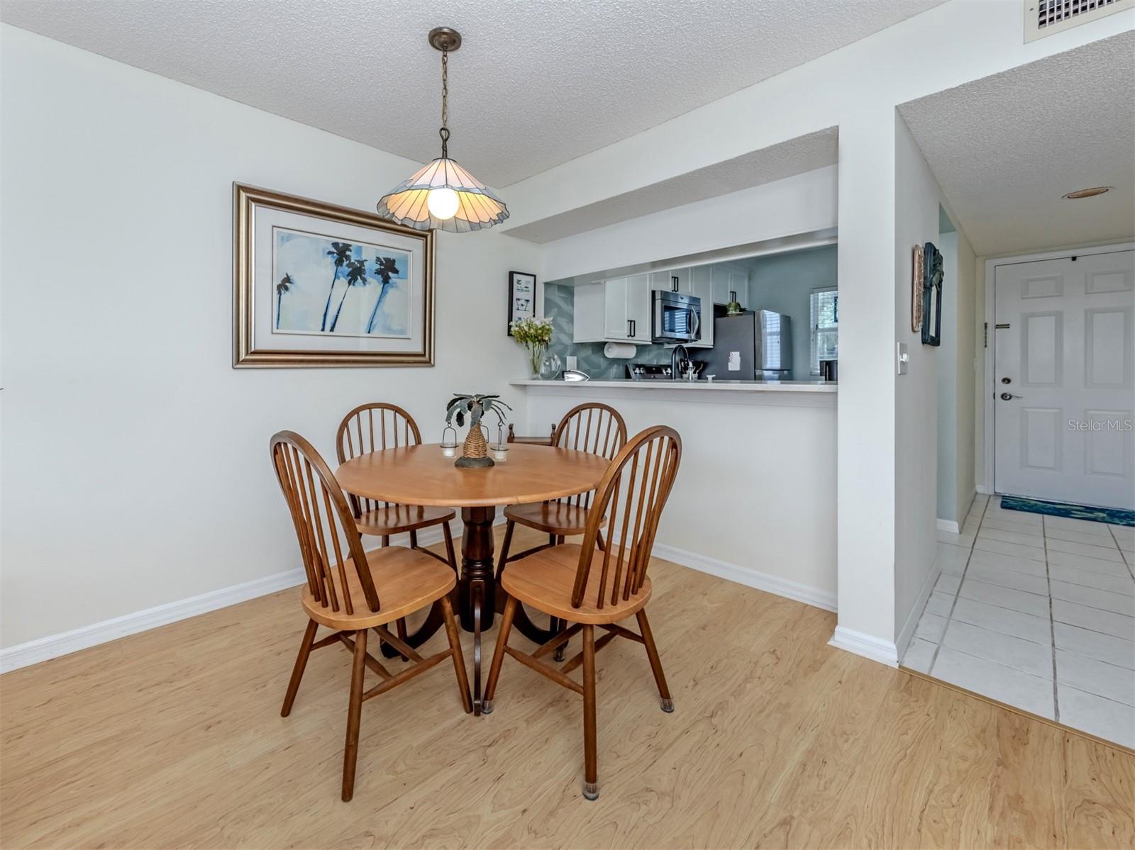 404 CERROMAR CIRCLE N, #212, Venice, FL 34293