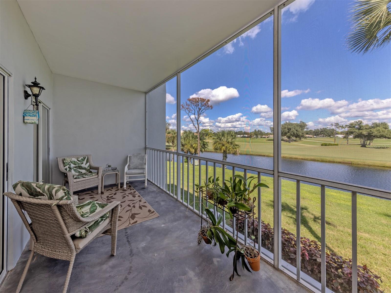 404 CERROMAR CIRCLE N, #212, Venice, FL 34293