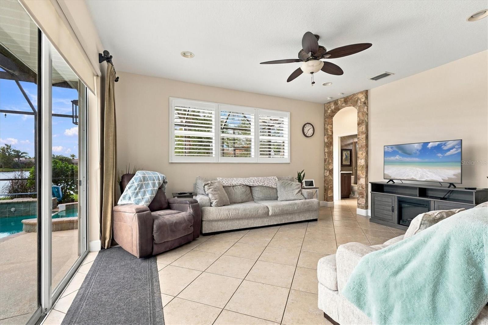 2213 MESIC HAMMOCK WAY, Venice, FL 34292