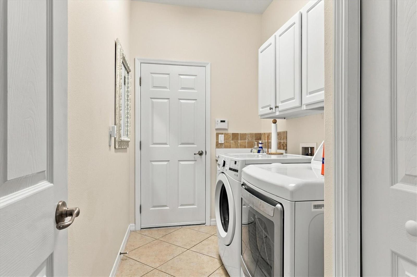 2213 MESIC HAMMOCK WAY, Venice, FL 34292