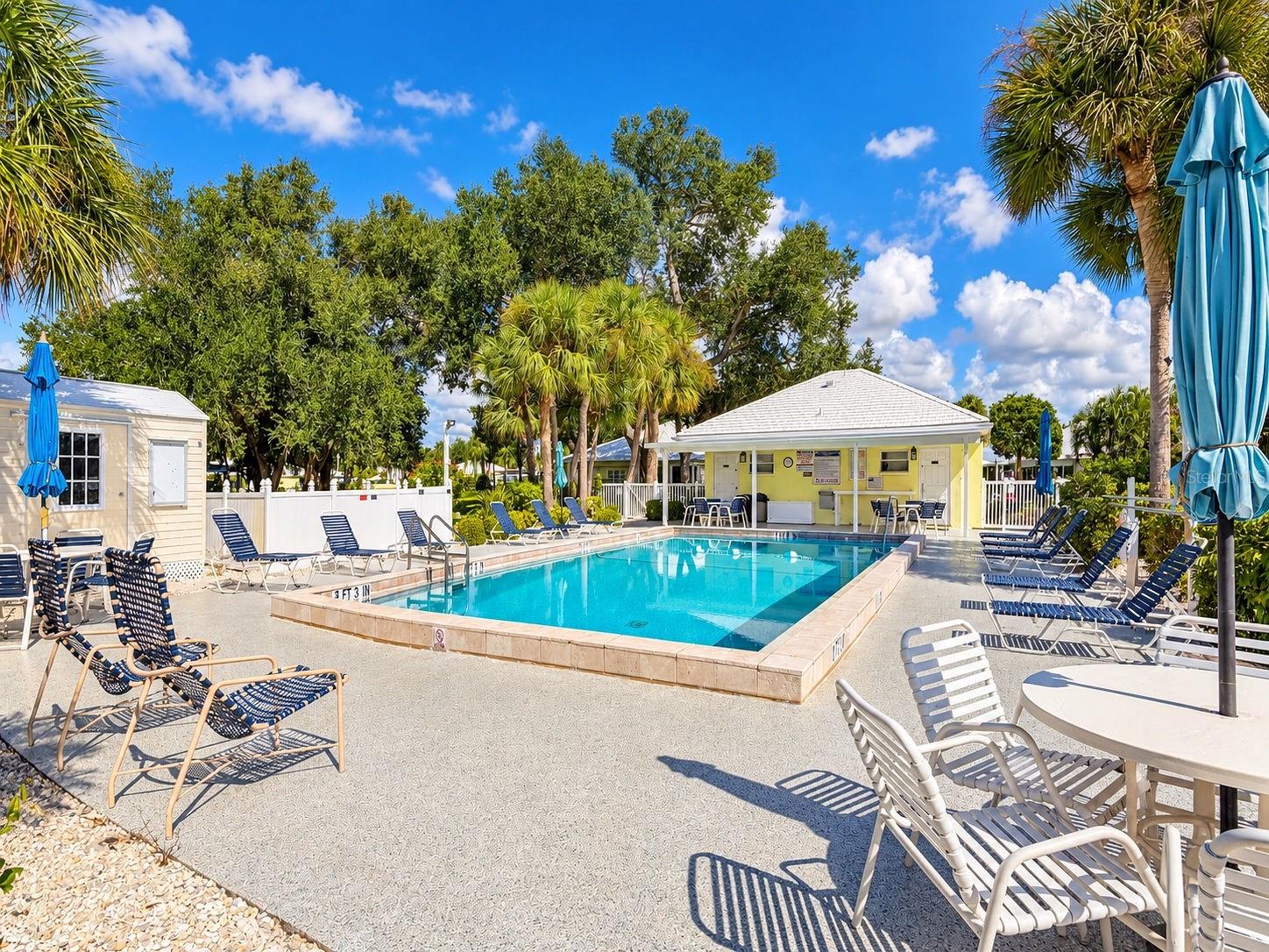 Community pool