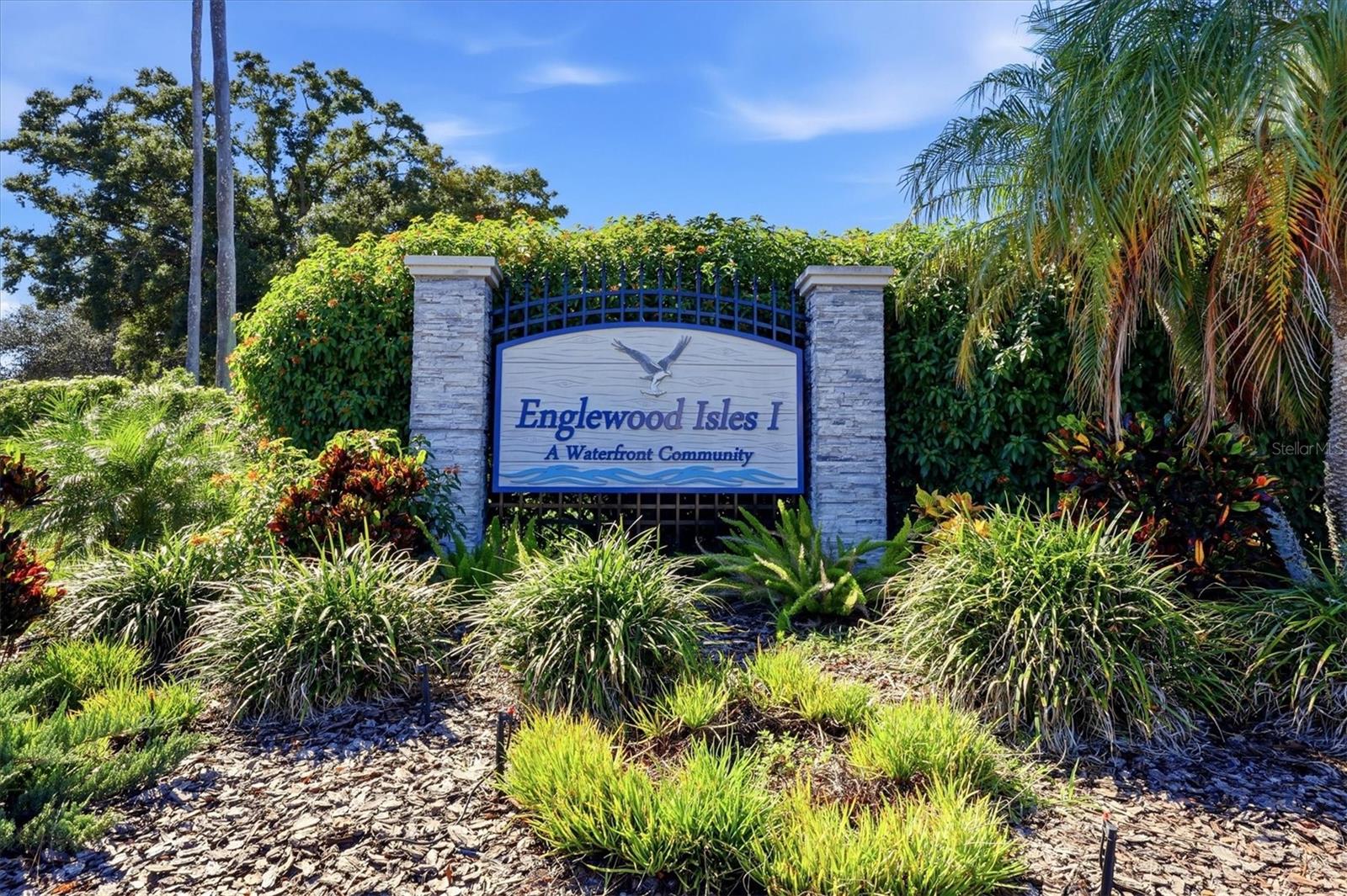 19 OAKWOOD DRIVE N, Englewood, FL 34223