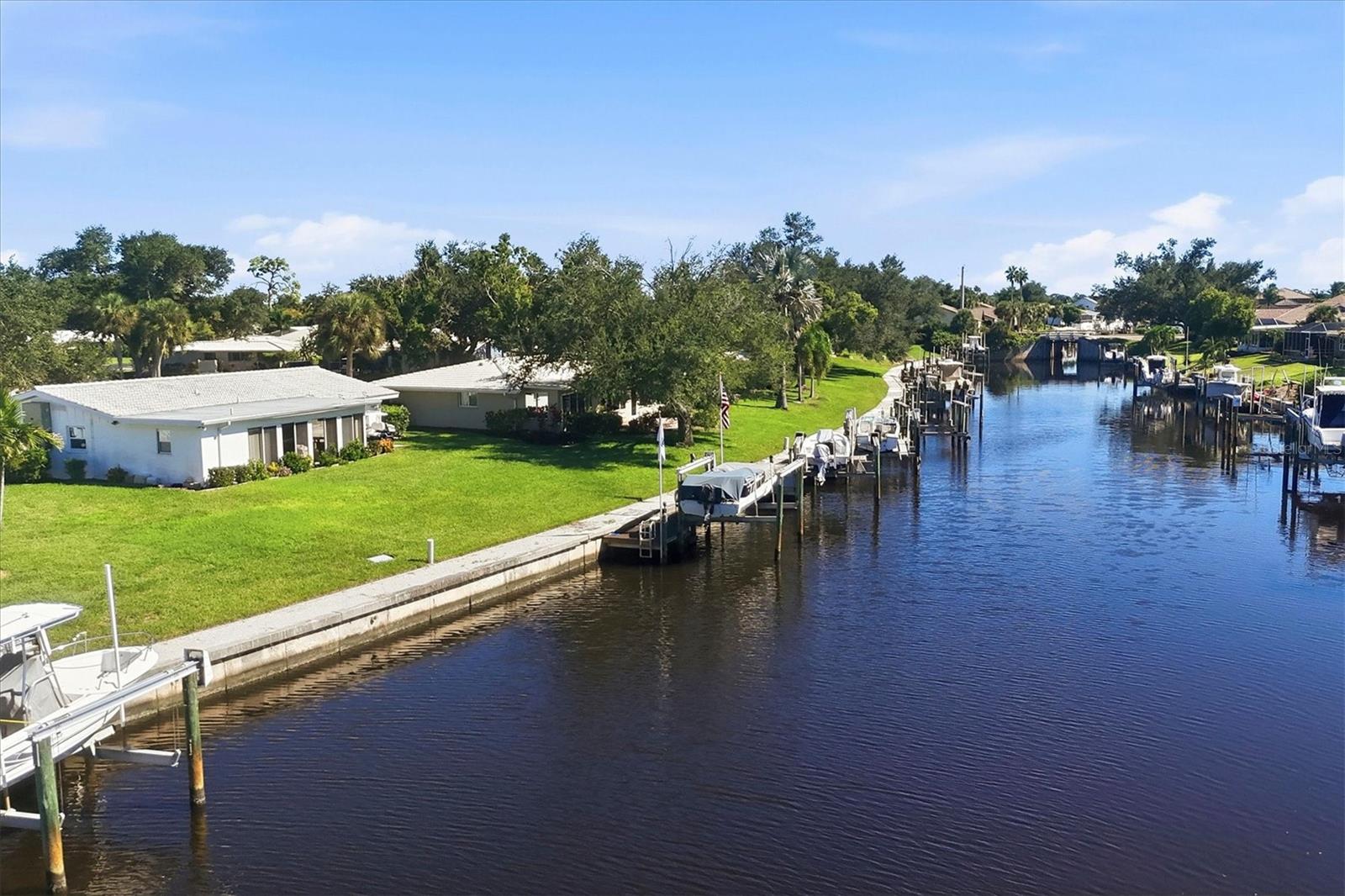 19 OAKWOOD DRIVE N, Englewood, FL 34223