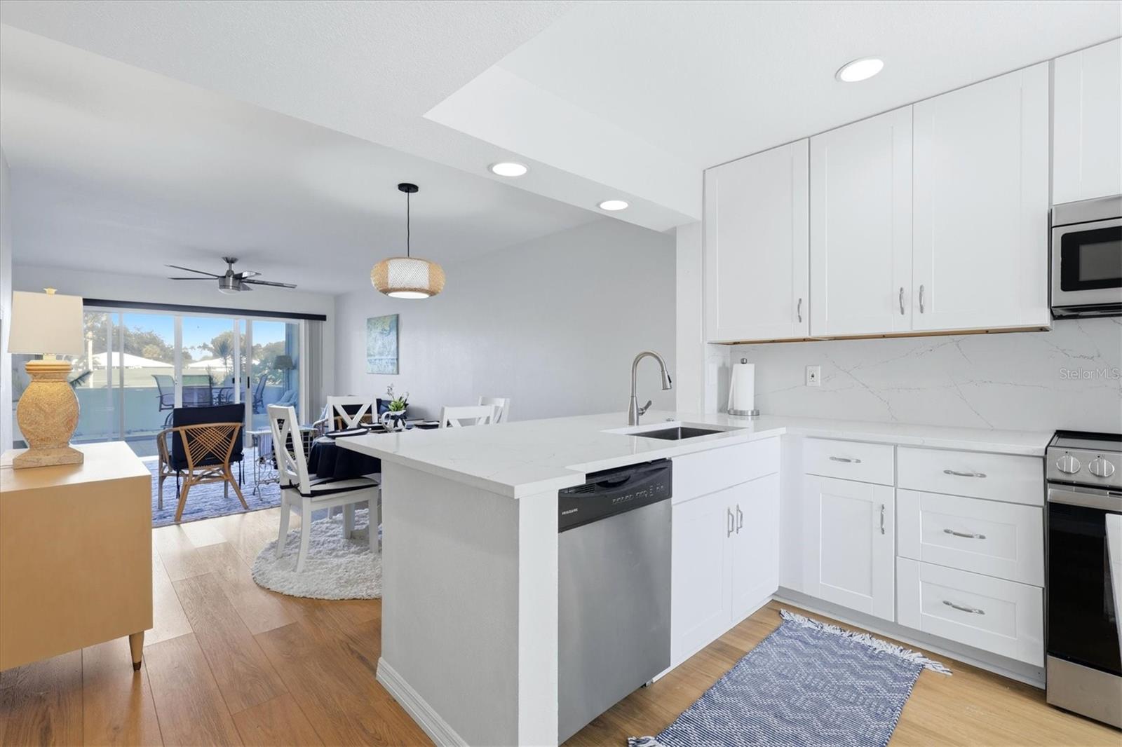 427 CERROMAR LANE, #356, Venice, FL 34293
