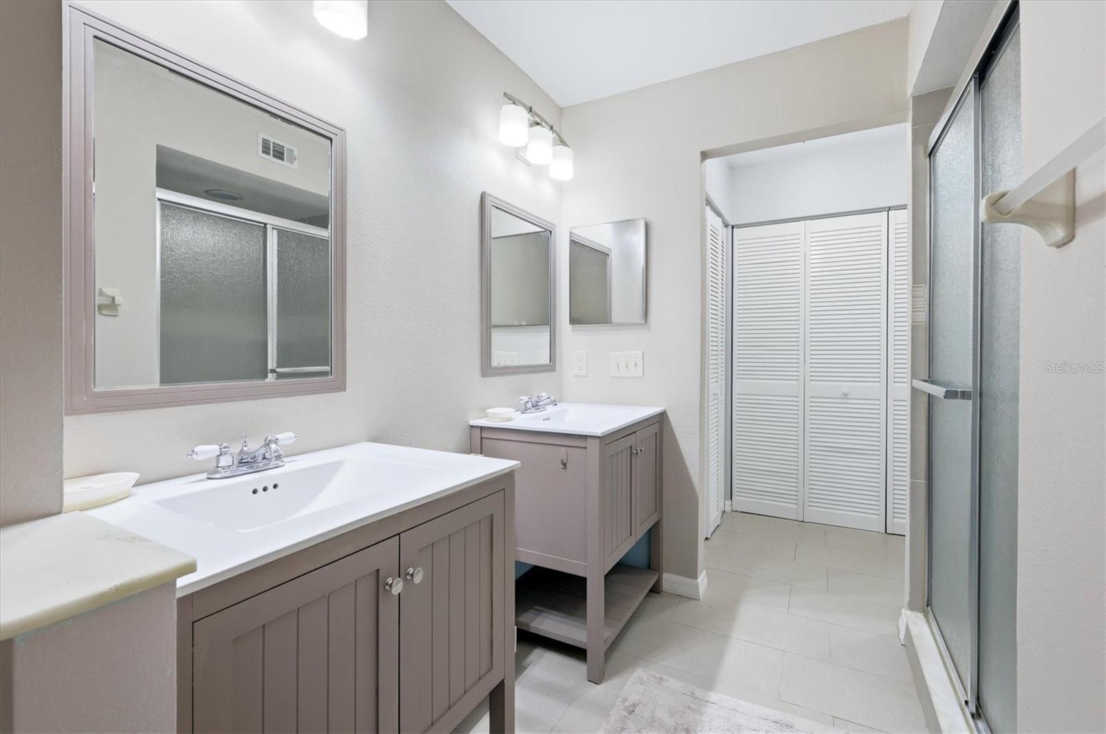 427 CERROMAR LANE, #356, Venice, FL 34293