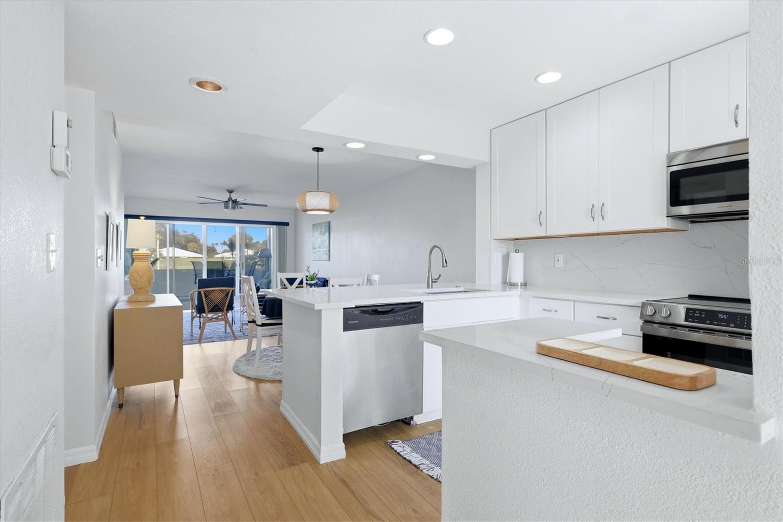 427 CERROMAR LANE, #356, Venice, FL 34293
