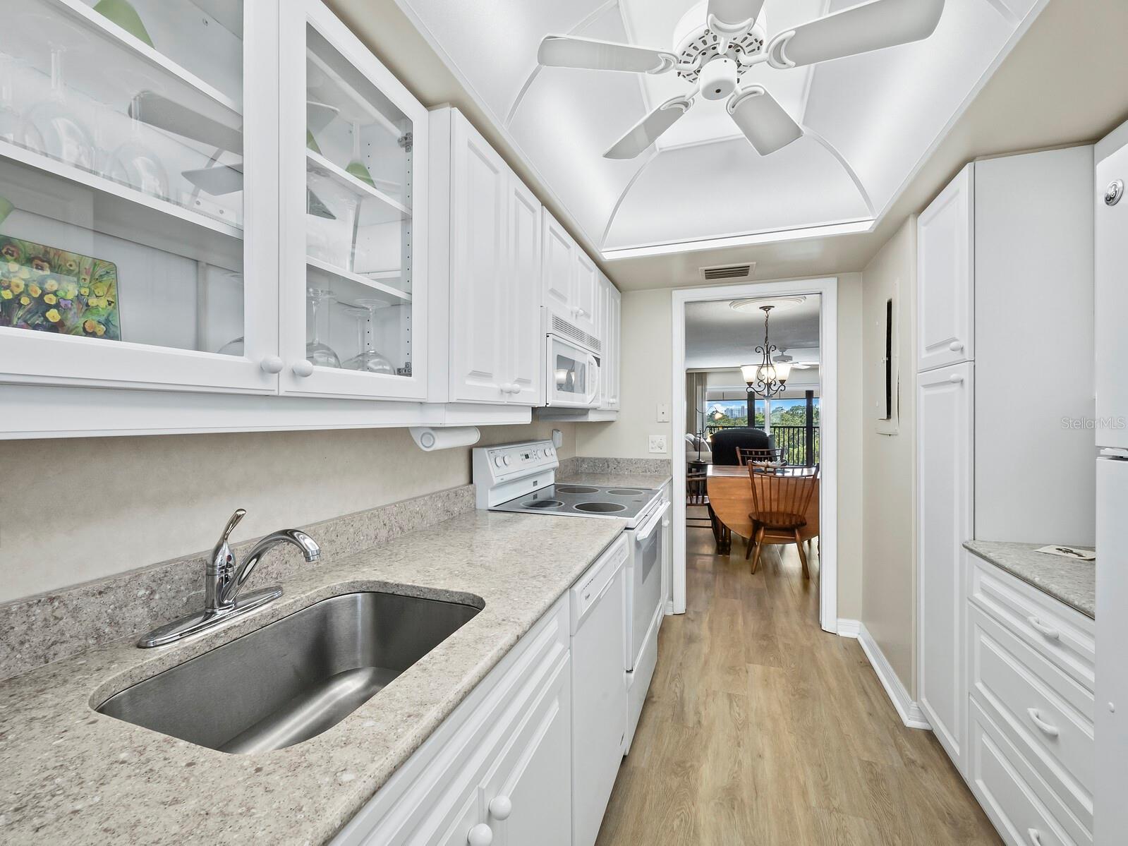 512 W VENICE AVENUE, #607, Venice, FL 34285