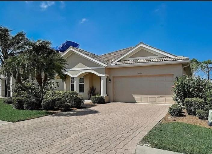 Mature landscaping and garden Mature landscaping and garden