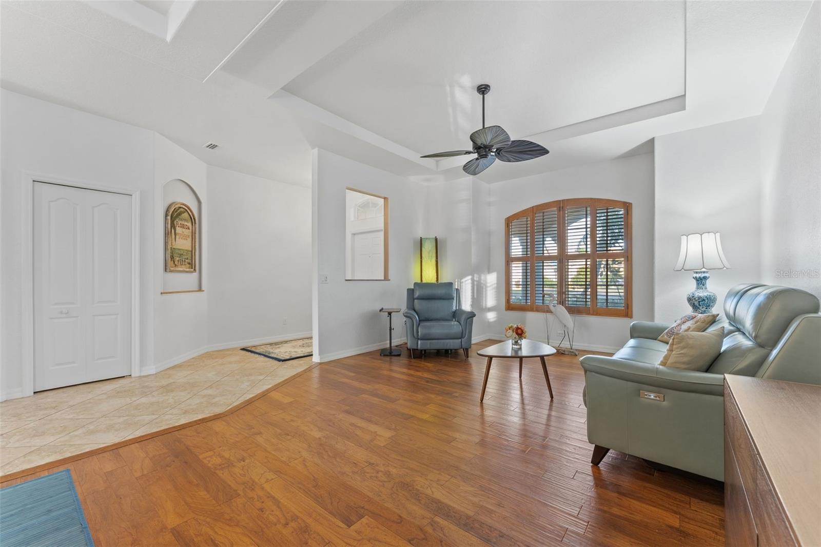 Tray ceiling in Living Room & Architectural Wall Niche in Hallway