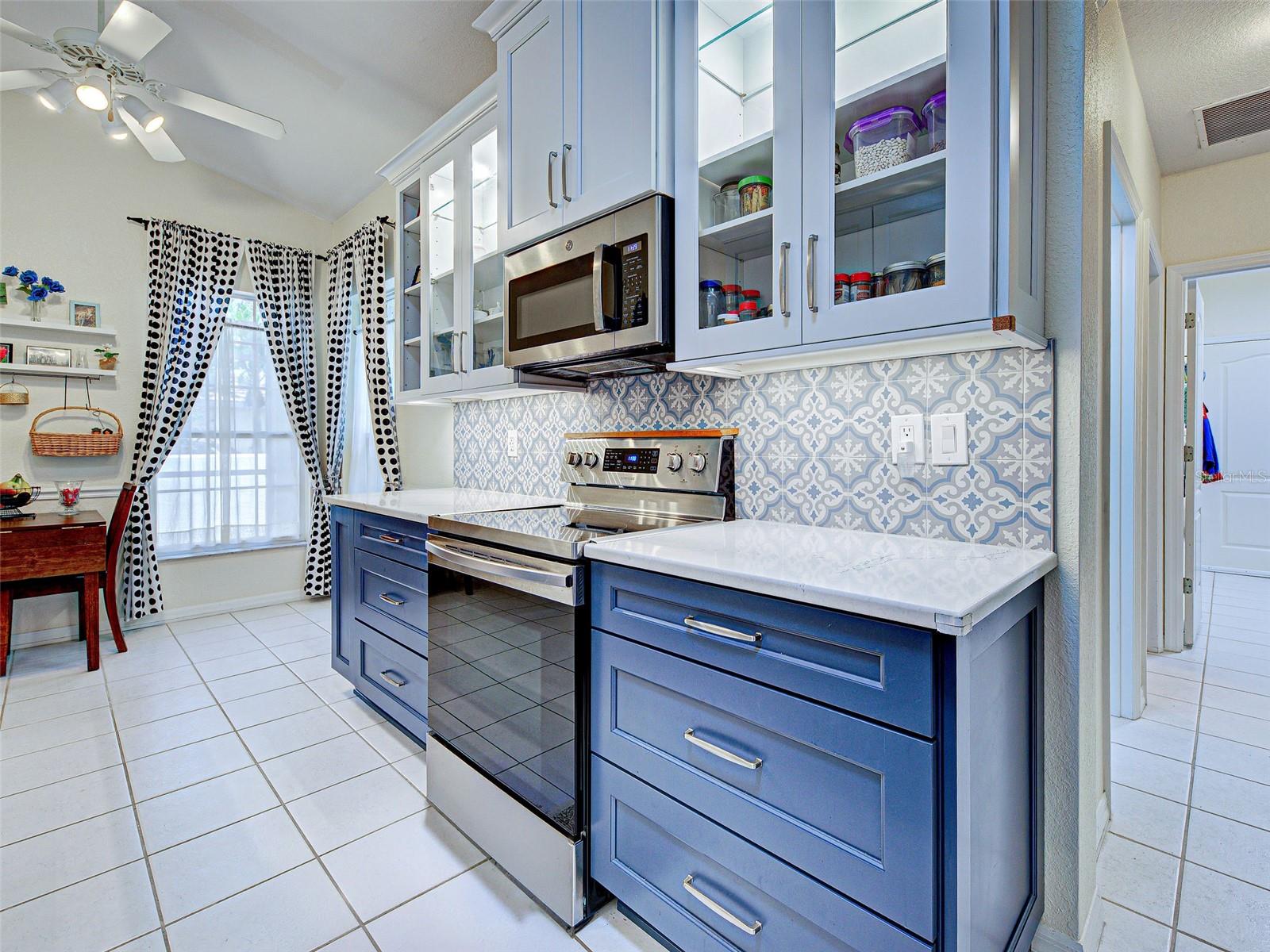 251 VISTA DEL LAGO WAY, Venice, FL 34292