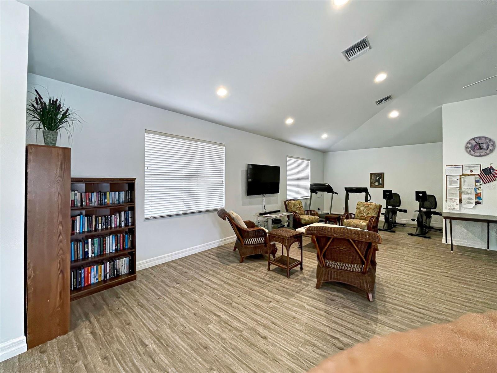 251 VISTA DEL LAGO WAY, Venice, FL 34292