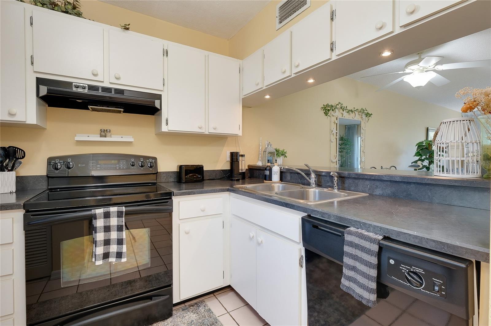 408 CERROMAR CIRCLE S, #132, Venice, FL 34293 408 CERROMAR CIRCLE S, #132, Venice, FL 34293