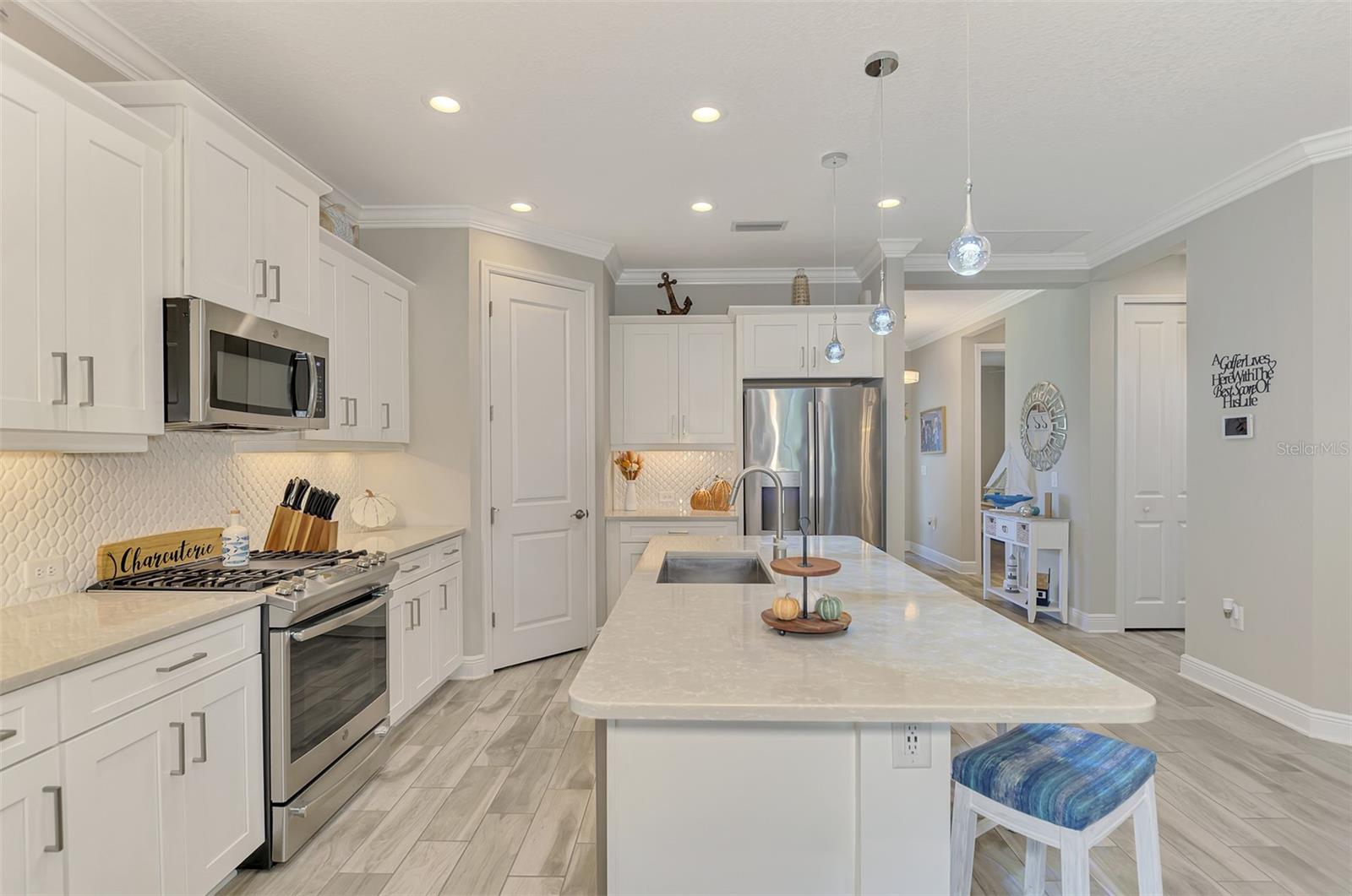12404 PALATKA DRIVE, Venice, FL 34293