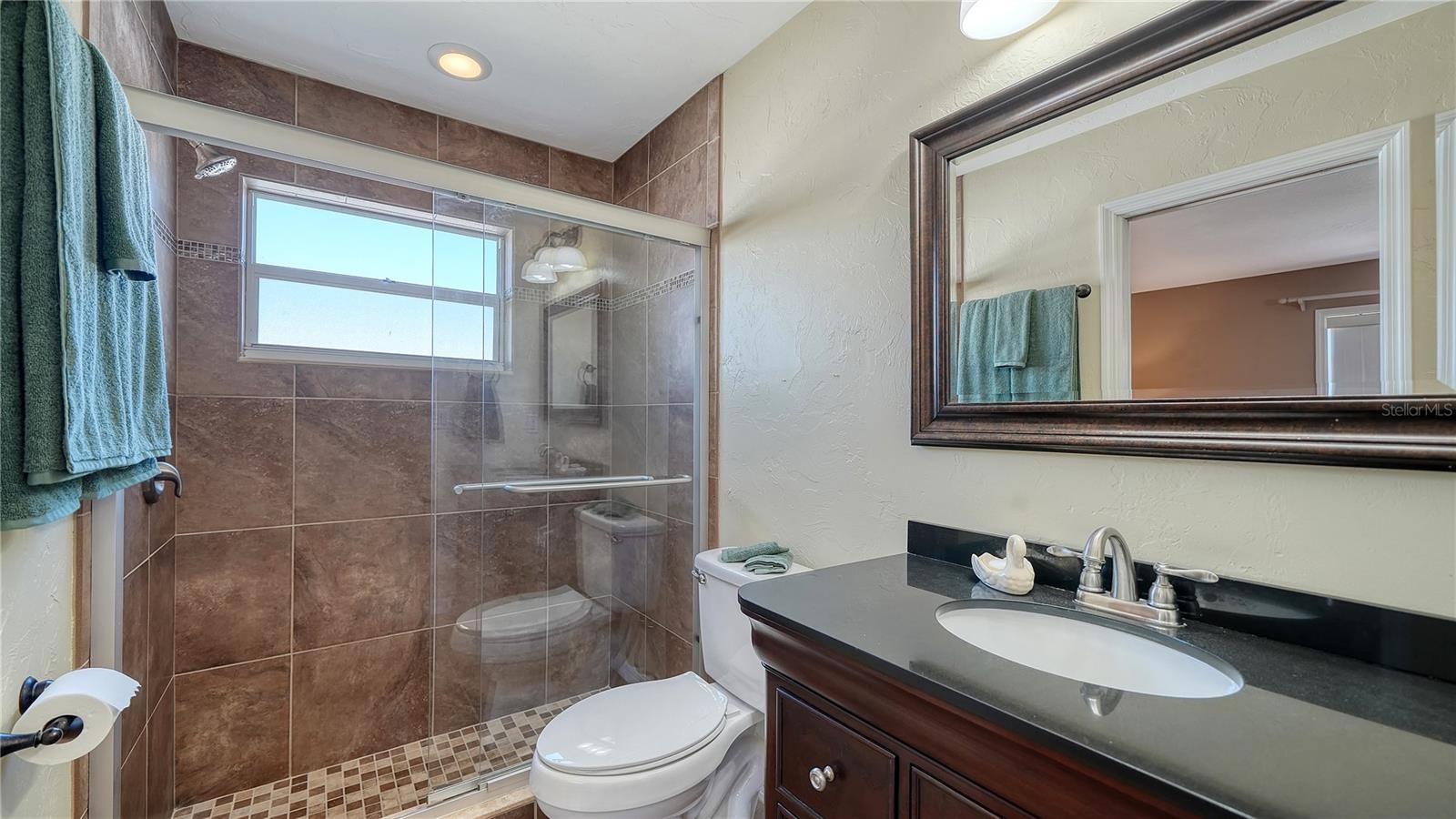 Primary Bath & Vanity