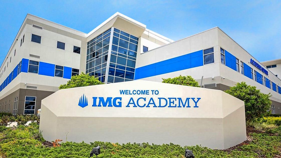 IMG Academy is 10 minutes away