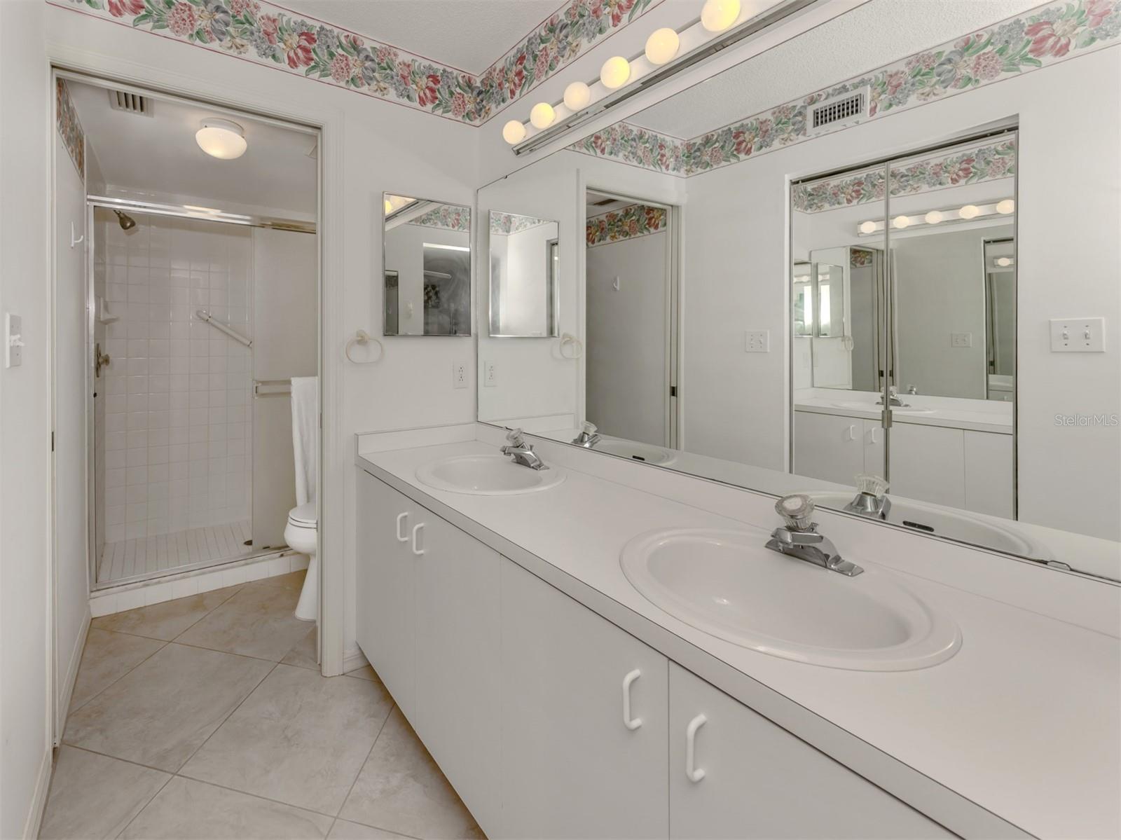 801 WATERSIDE DRIVE, #102, Venice, FL 34285