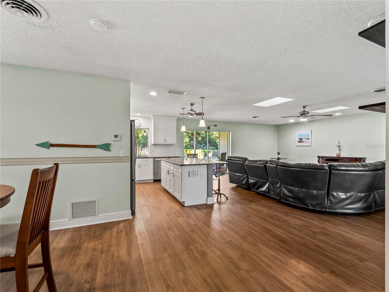 1319 PINEBROOK WAY COURT, Venice, FL 34285 1319 PINEBROOK WAY COURT, Venice, FL 34285