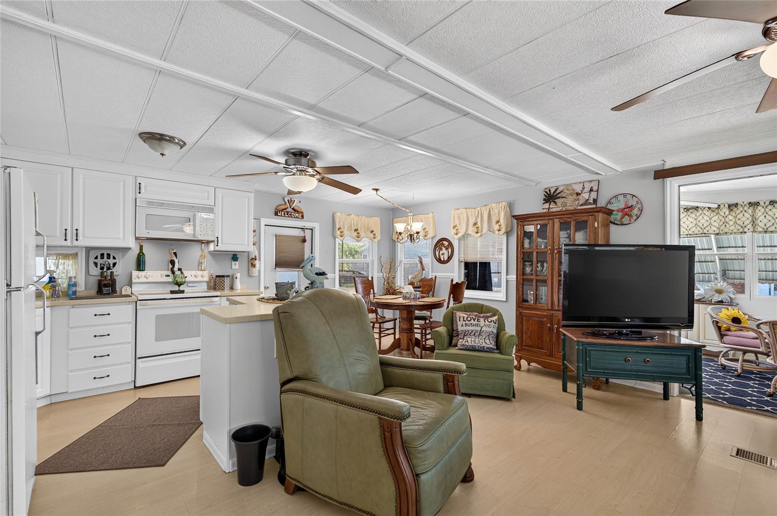 213 MANTUA DRIVE, Venice, FL 34285