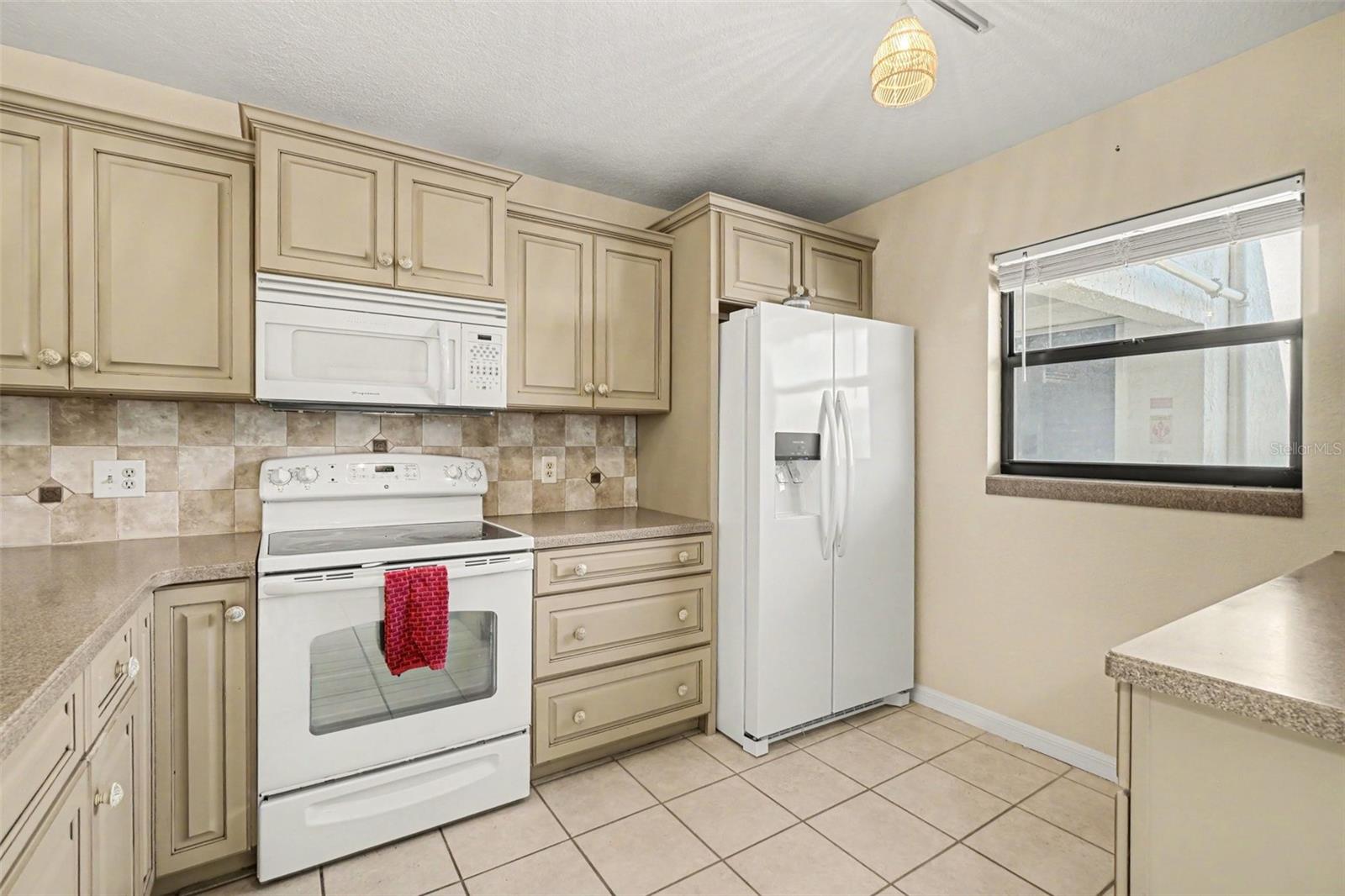 175 KINGS HIGHWAY, #324, Punta Gorda, FL 33983