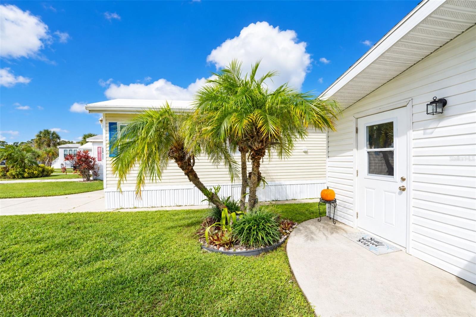 39 CROWN POINT DRIVE, Nokomis, FL 34275