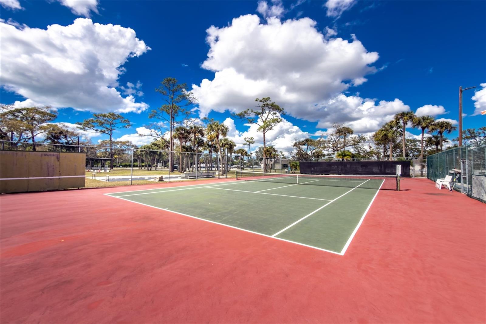 39 CROWN POINT DRIVE, Nokomis, FL 34275