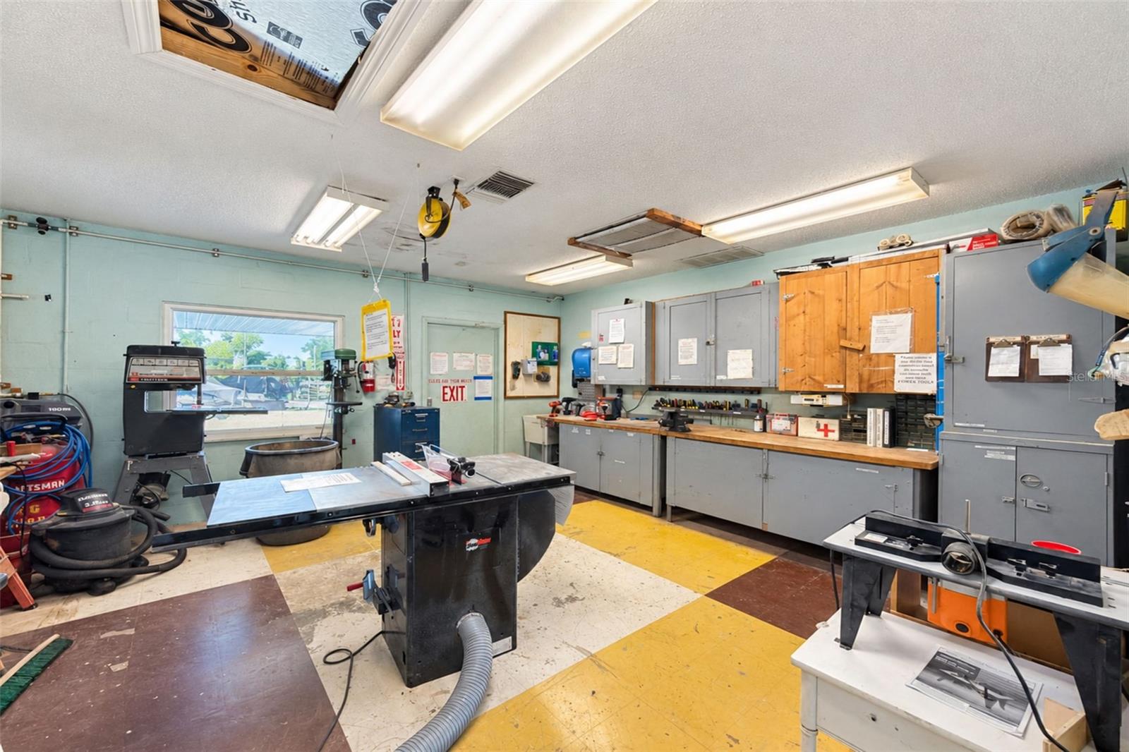 39 CROWN POINT DRIVE, Nokomis, FL 34275