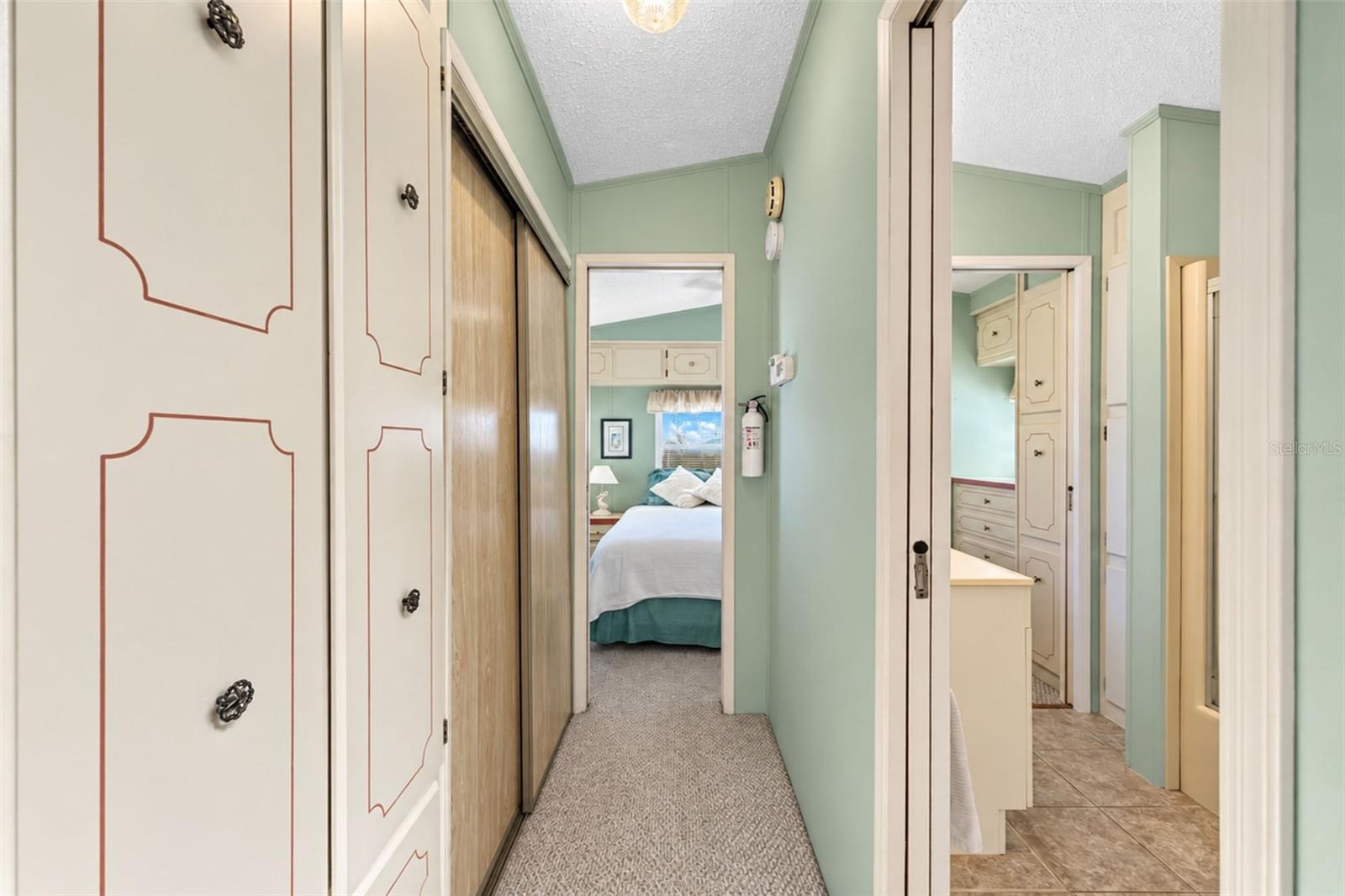 39 CROWN POINT DRIVE, Nokomis, FL 34275
