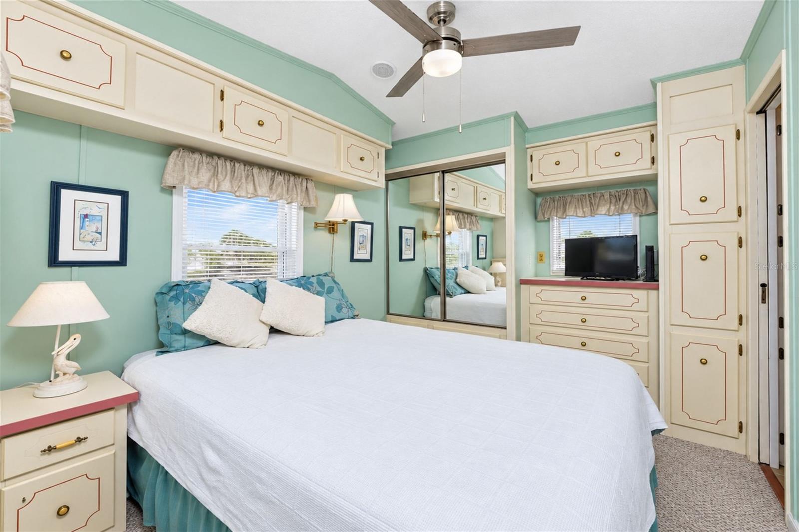 39 CROWN POINT DRIVE, Nokomis, FL 34275