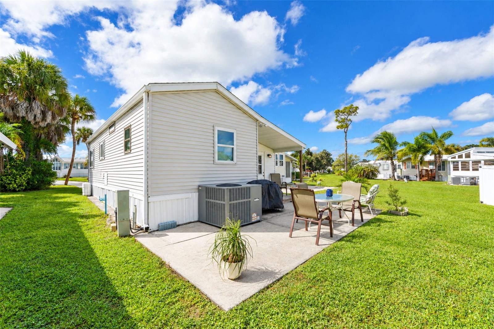 39 CROWN POINT DRIVE, Nokomis, FL 34275