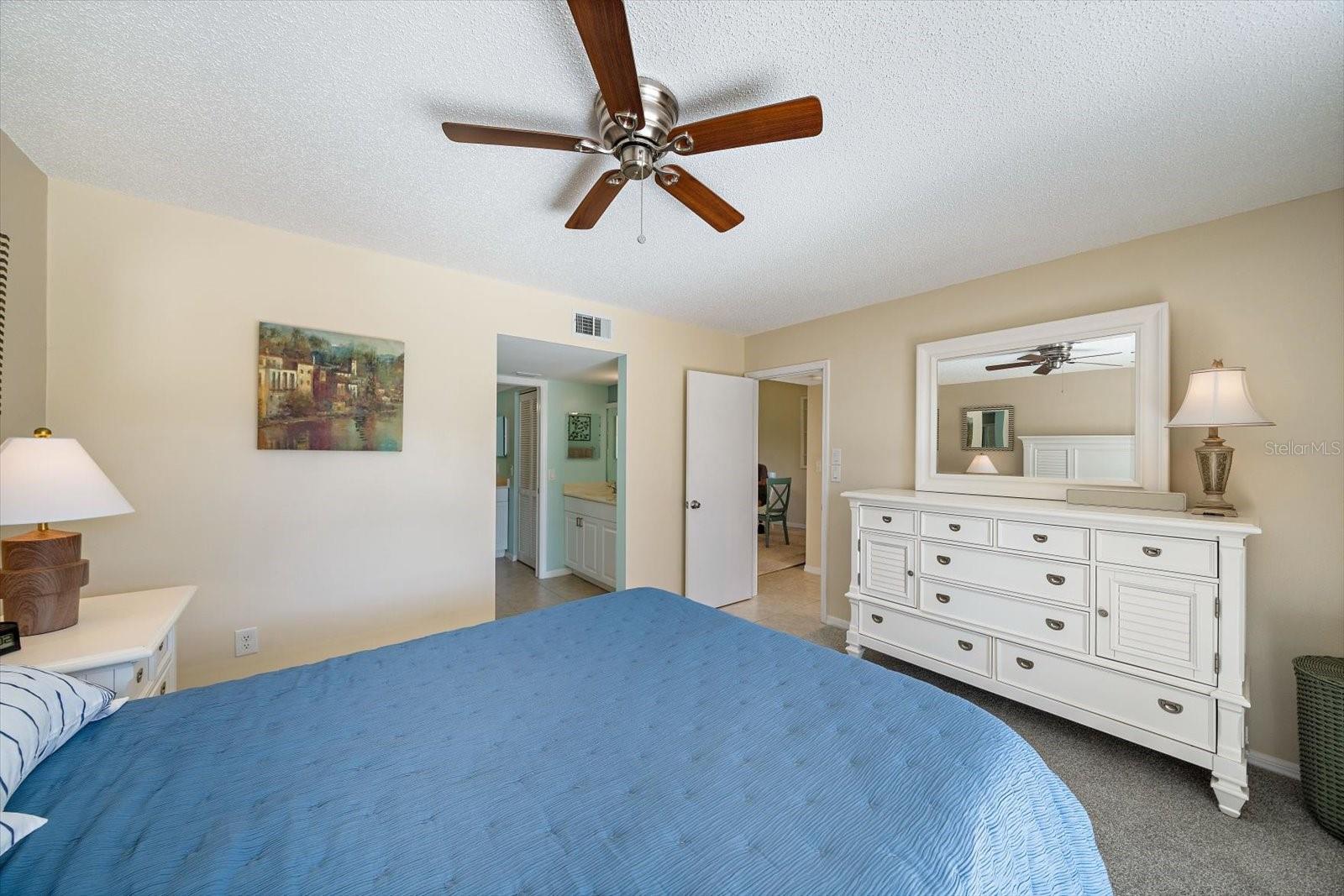 439 CERROMAR LANE, #410, Venice, FL 34293