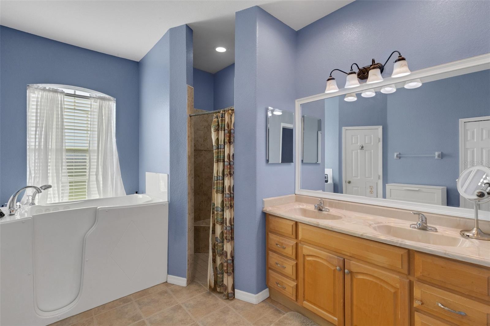 1232 PORPOISE ROAD, Venice, FL 34293
