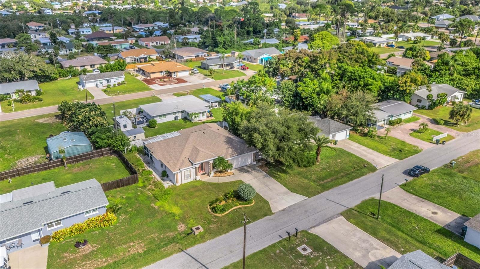 1232 PORPOISE ROAD, Venice, FL 34293