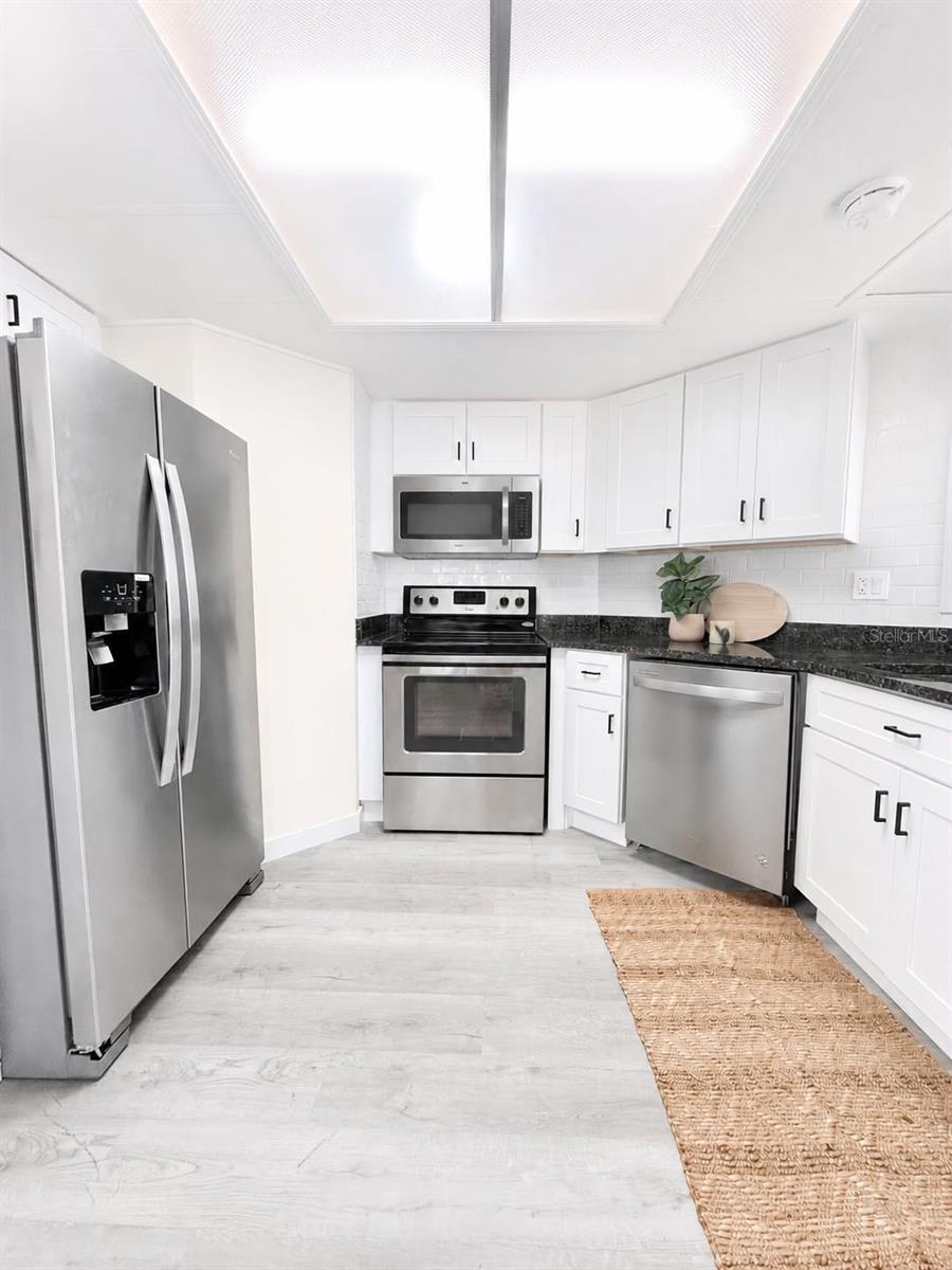 9330 SALISBURY DRIVE, Brooksville, FL 34613 9330 SALISBURY DRIVE, Brooksville, FL 34613