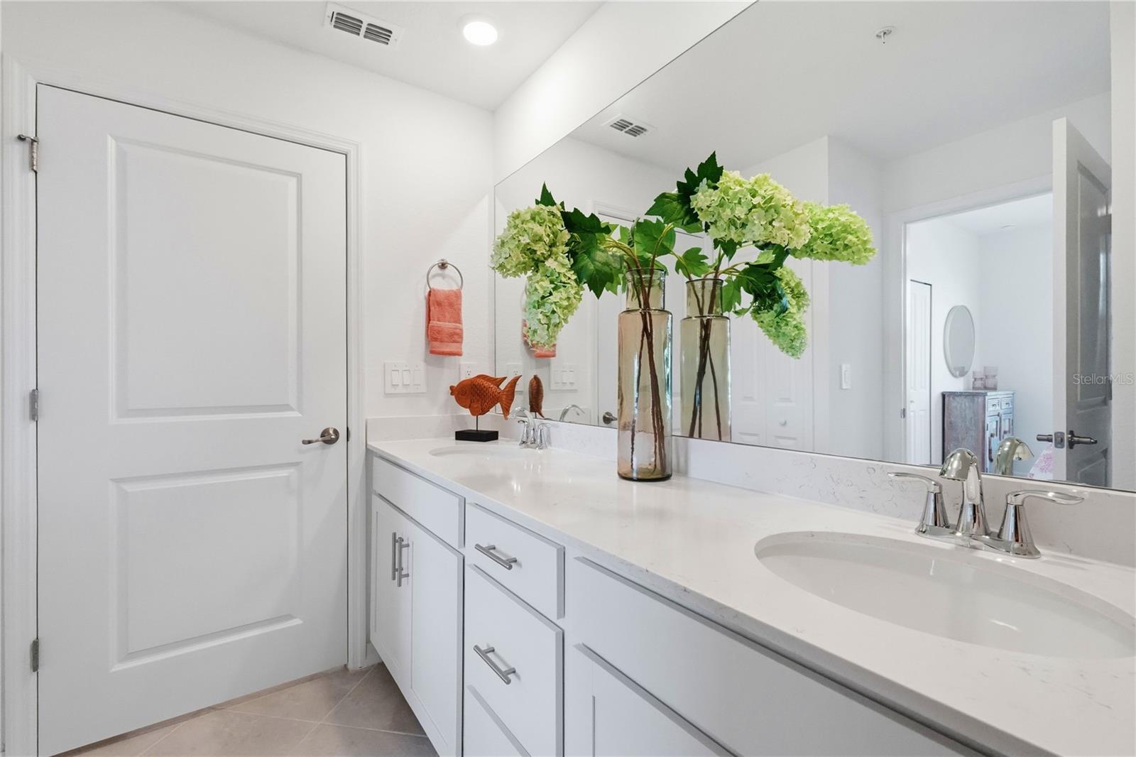 17565 OPAL SAND DRIVE, #208, Venice, FL 34293