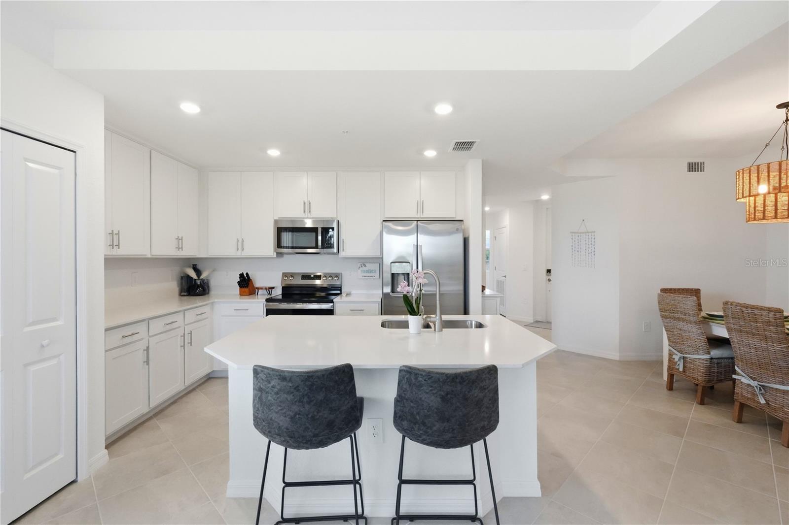 17565 OPAL SAND DRIVE, #208, Venice, FL 34293