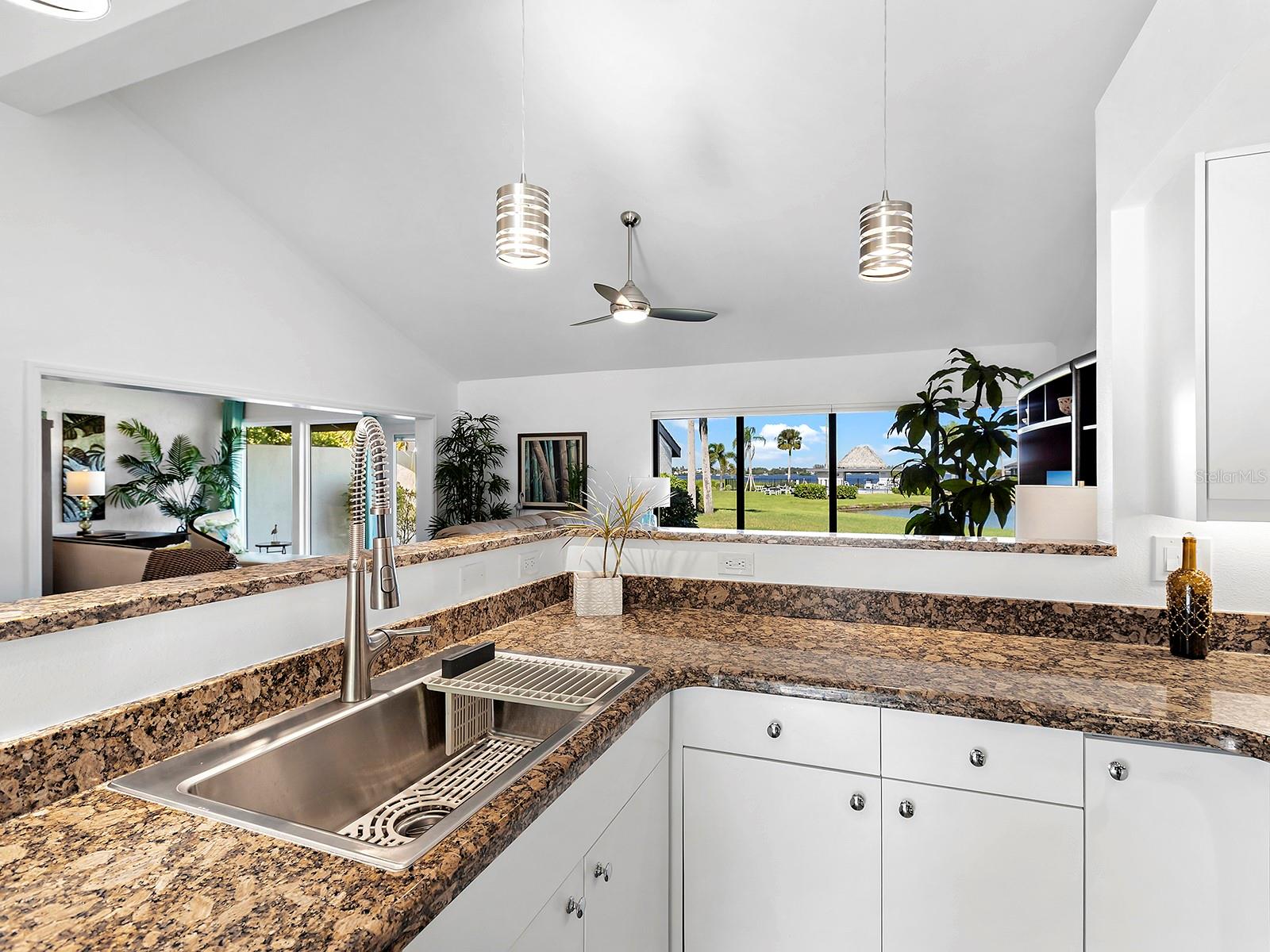 758 SARABAY ROAD, #5, Osprey, FL 34229