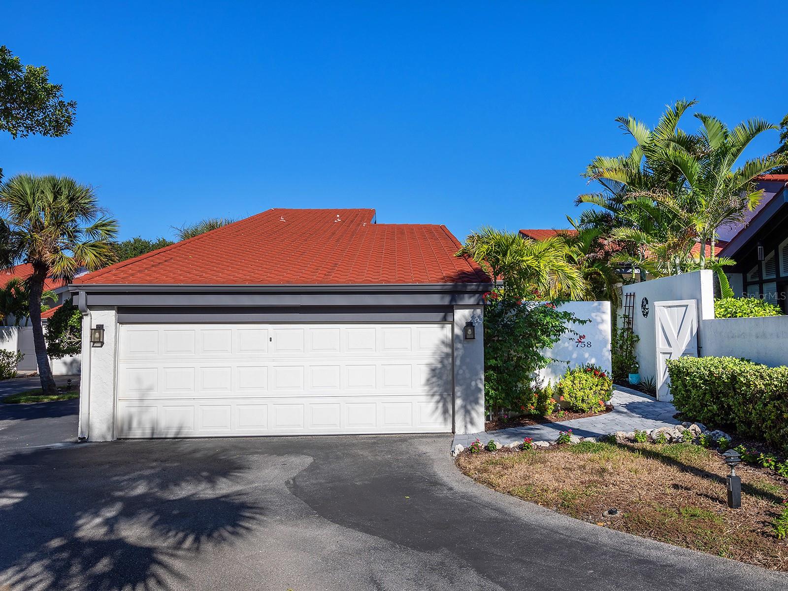 758 SARABAY ROAD, #5, Osprey, FL 34229