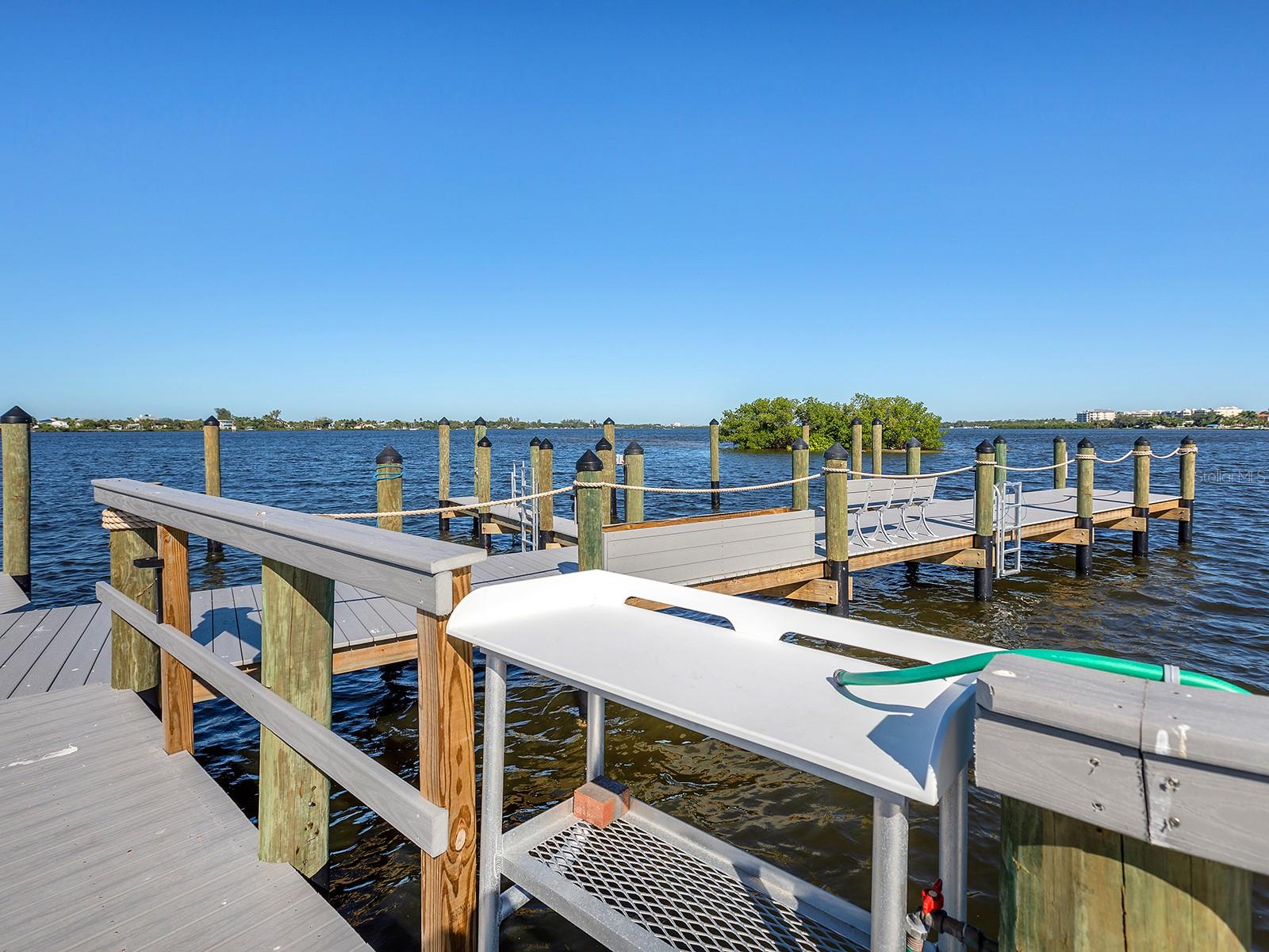 758 SARABAY ROAD, #5, Osprey, FL 34229