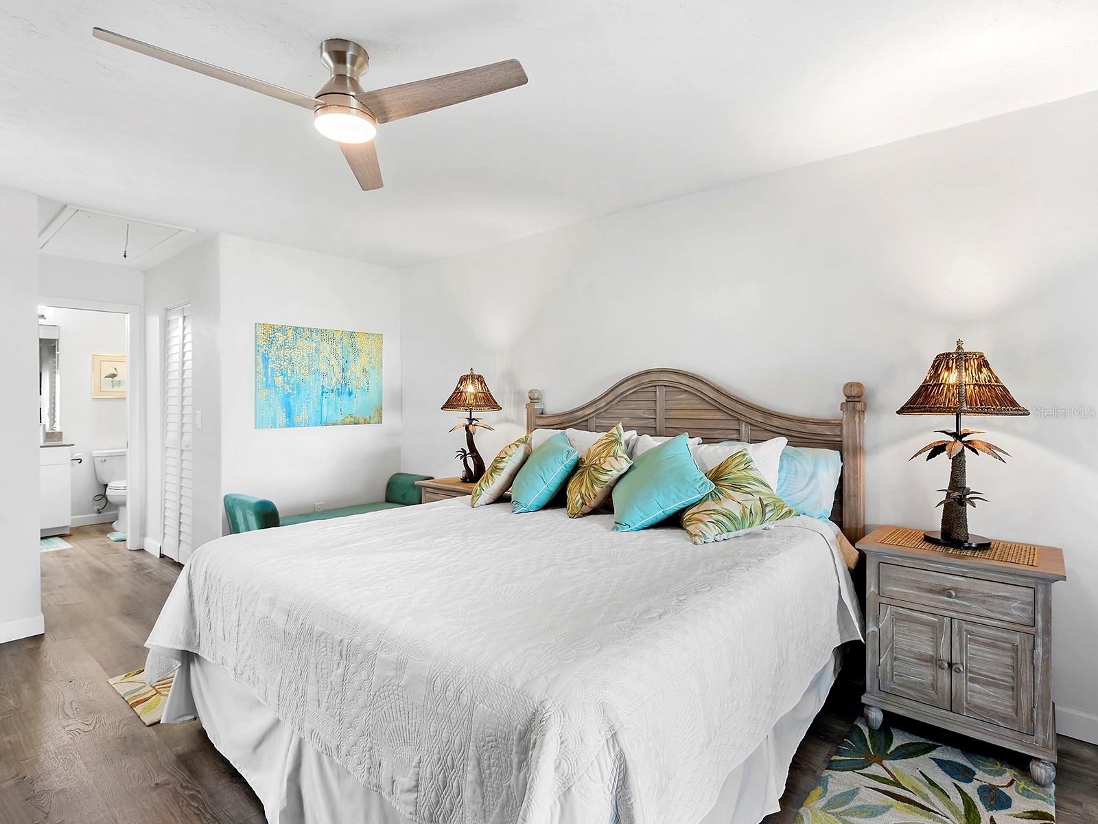 758 SARABAY ROAD, #5, Osprey, FL 34229