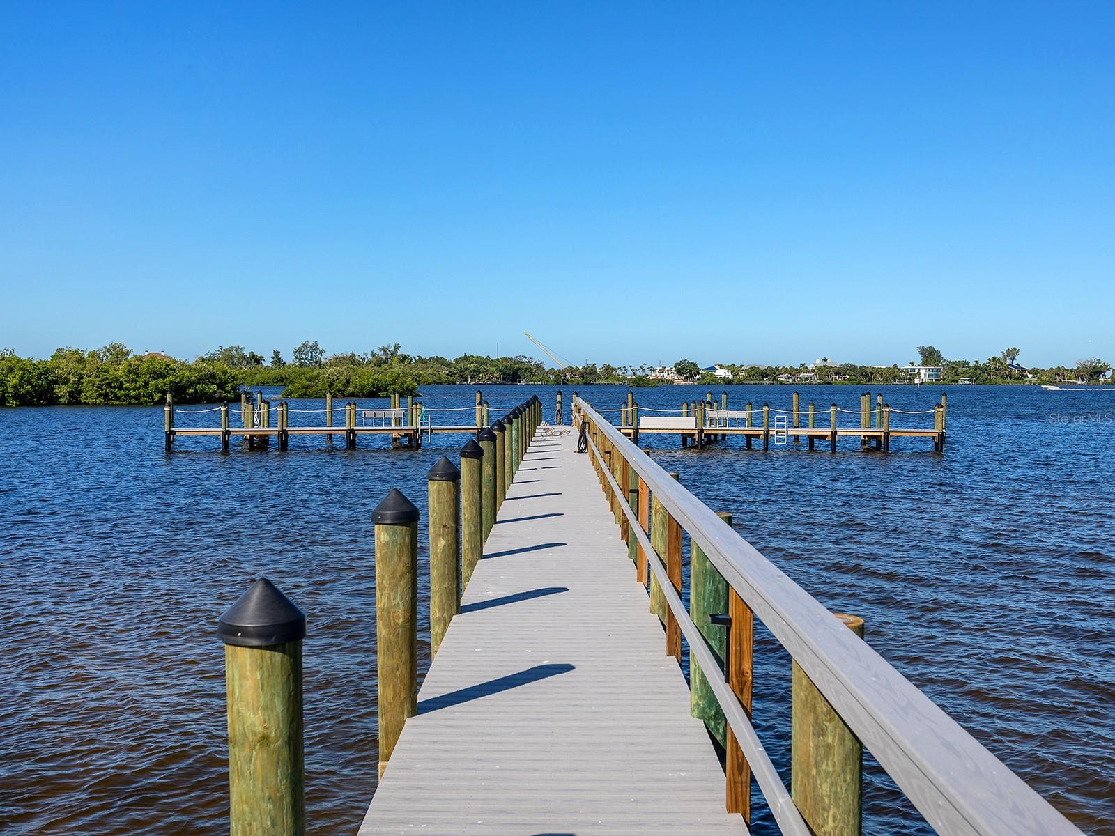 758 SARABAY ROAD, #5, Osprey, FL 34229